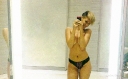 rihanna-leaked-sext-pictures-02