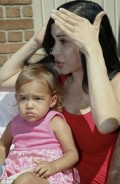 Nadya Suleman yard sale (2)